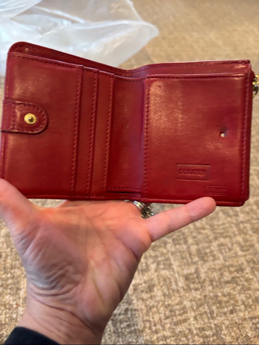 Vintage Coach Donated Compact Red Leather Zip Wallet - Picture 3 of 6